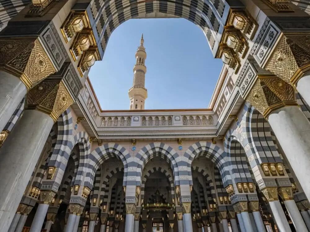 ليلتين مع استقبال المطار في المدينة المنوره و اسعار خاصه للجولات
