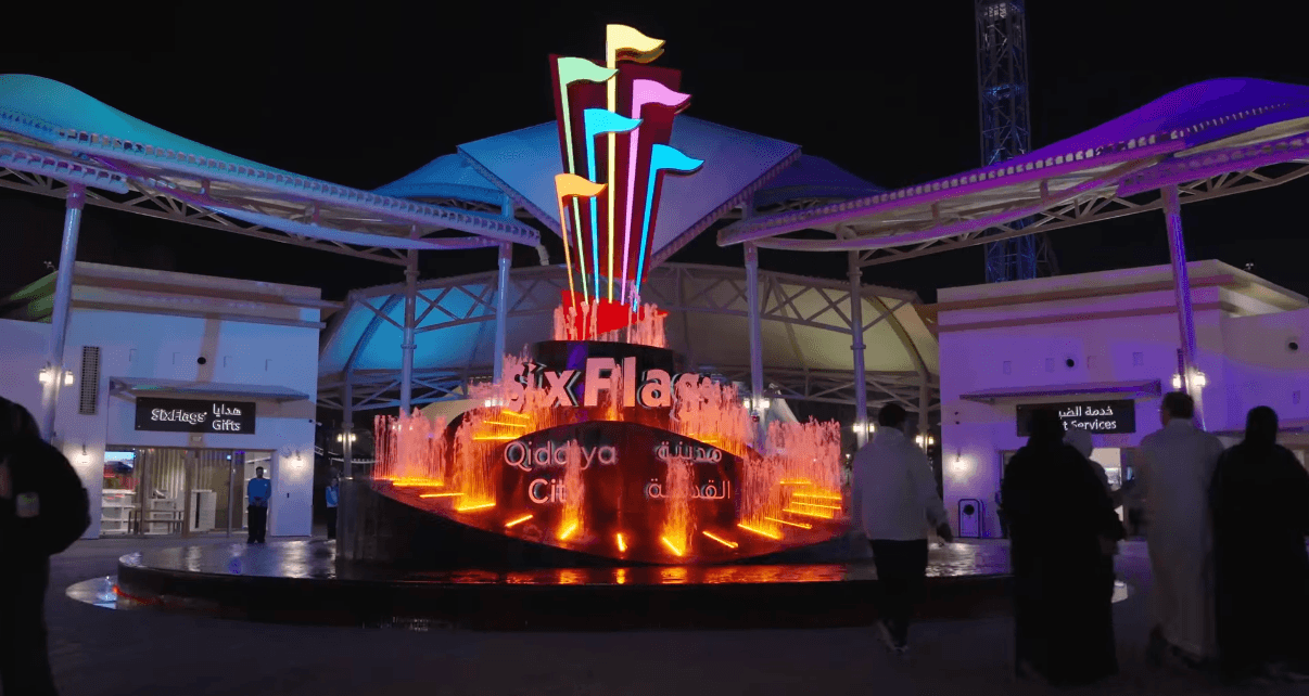 اقامة ليلتان في فندق 5نجوم و تذاكر دخول six flags  لخمس افراد